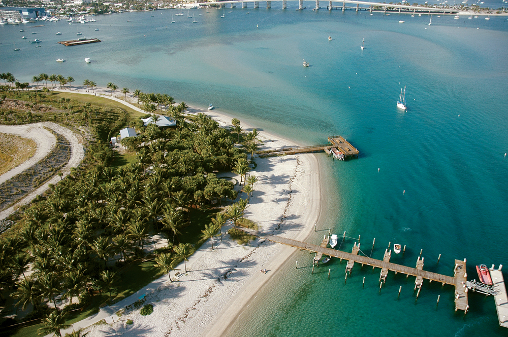 https://cdn.palmbeachillustrated.com/wp-content/uploads/sites/78/2017/03/Peanut-Island.jpg