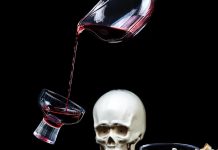 Five Spook-Easy Cocktails to Craft for Halloween Oculus Obscura cocktail. Photo by Gyorgy Papp