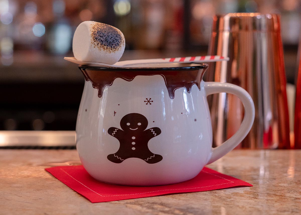 Two to Try: Holiday Bar Experiences